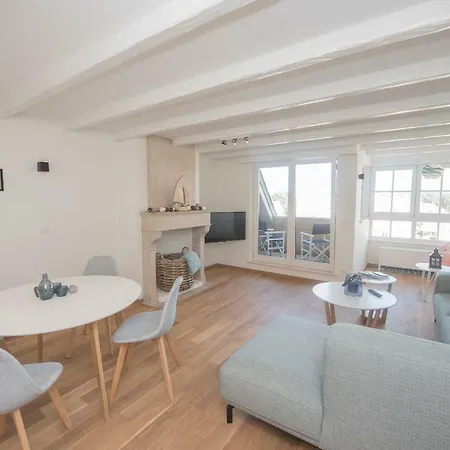 Point De Vue Apartment
